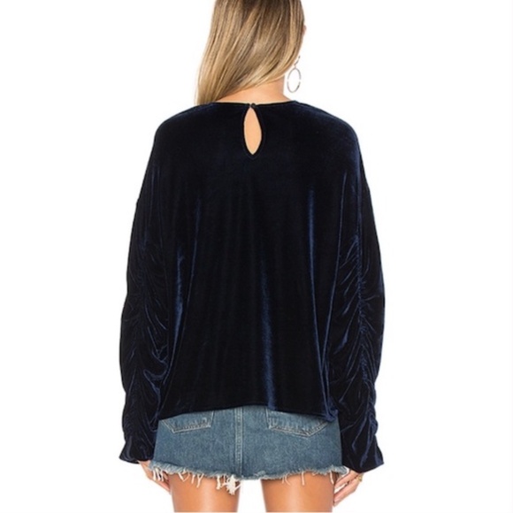 Tularosa Lexi Velvet Top Blouse in Midnight Blue Size Small - Picture 4 of 16
